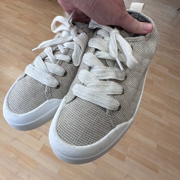 Cute Roxy Sneakers 8.5 Cream Color - Picture 4 of 8